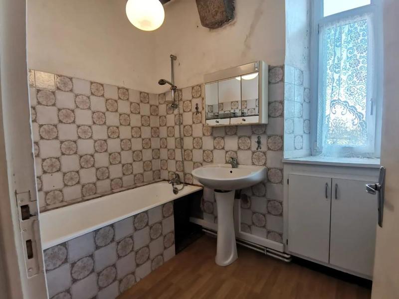 Demeure - 182 m² - 10 pièces