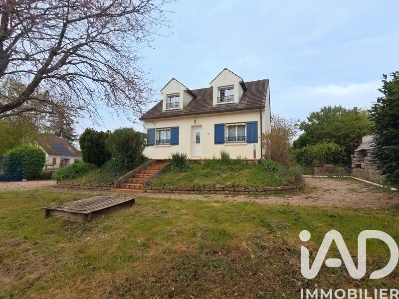 Maison - 92 m² - 4 pièces