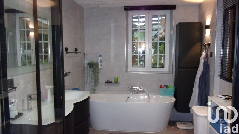 Maison - 400 m² - 10 pièces