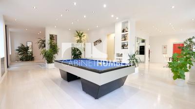 Appartement - 172 m² - 6 pièces