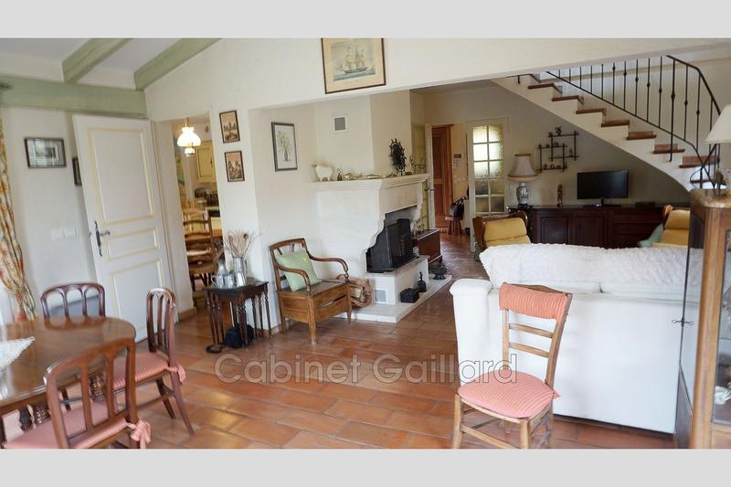 Villa - 250 m² - 8 pièces