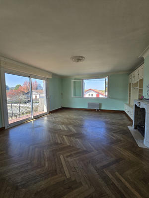 Maison - 172 m² - 8 pièces