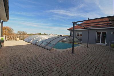 Maison - 200 m² - 7 pièces