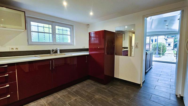 Pavillon - 177 m² - 7 pièces