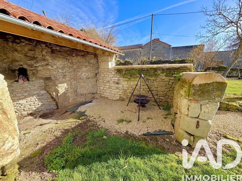 Maison de village - 80 m² - 4 pièces