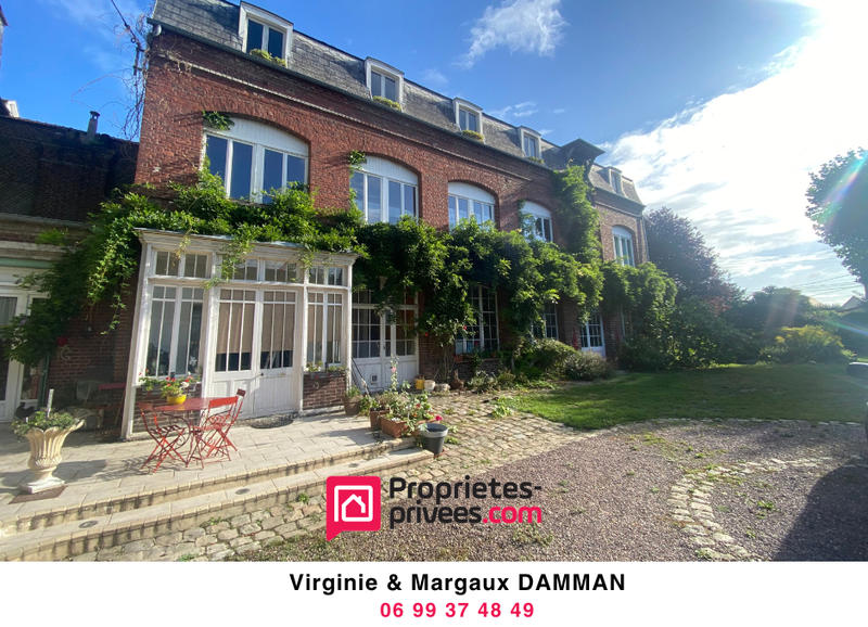 Maison - 326 m² - 15 pièces