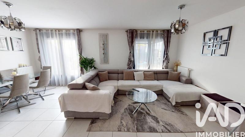 Maison - 97 m² - 6 pièces