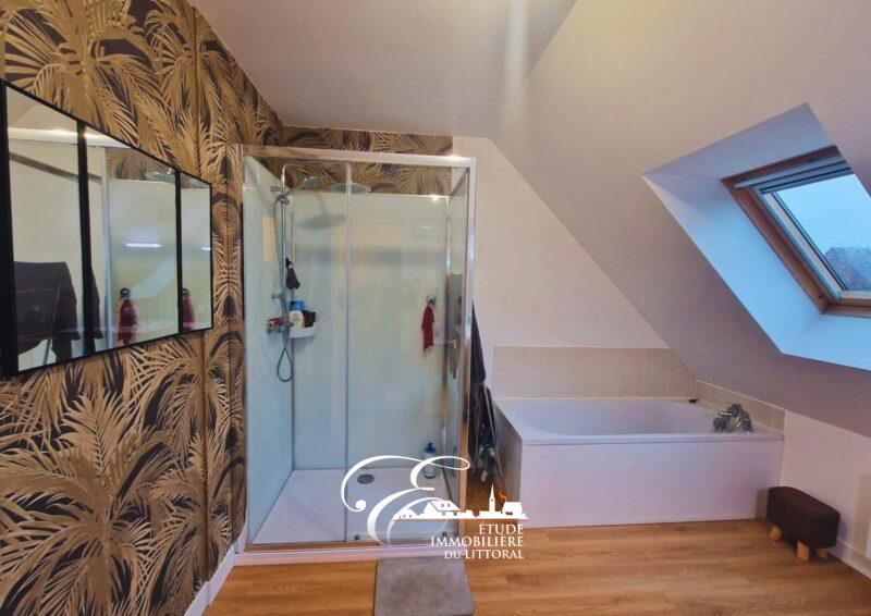 Maison - 92 m² - 6 pièces