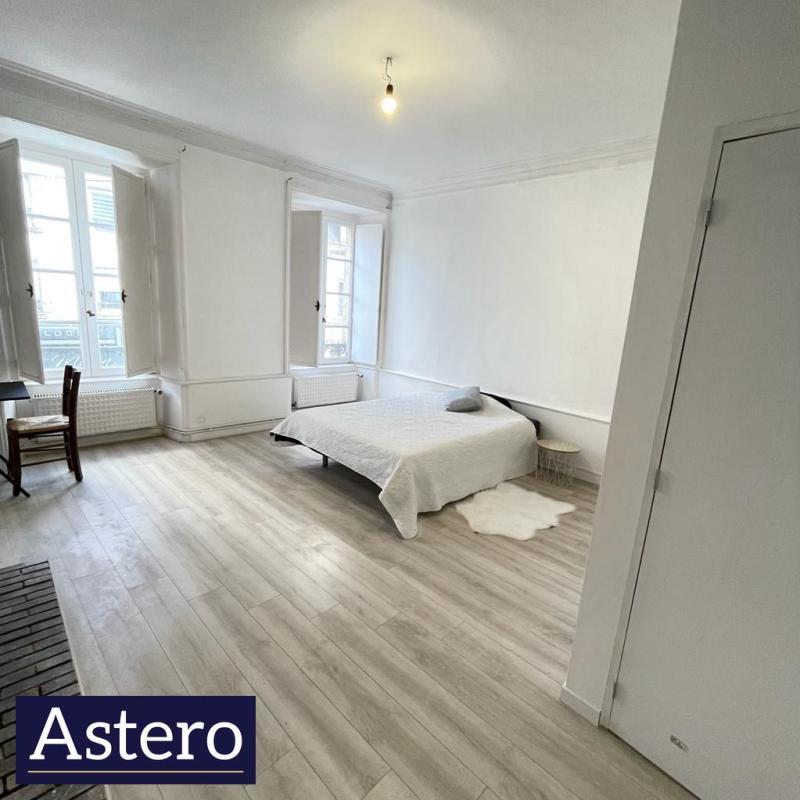 Immeuble - 253 m² - 9 pièces