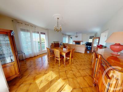 Maison - 121 m² - 4 pièces