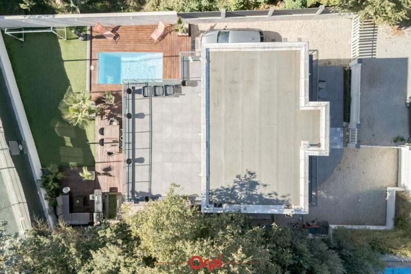 Maison - 120 m² - 4 pièces