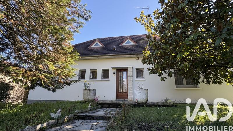 Maison de village - 141 m² - 8 pièces