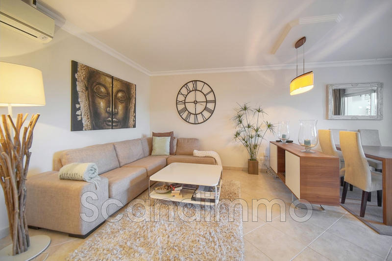 Appartement - 82 m² - 4 pièces