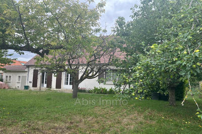 Maison - 150 m² - 1 pièce