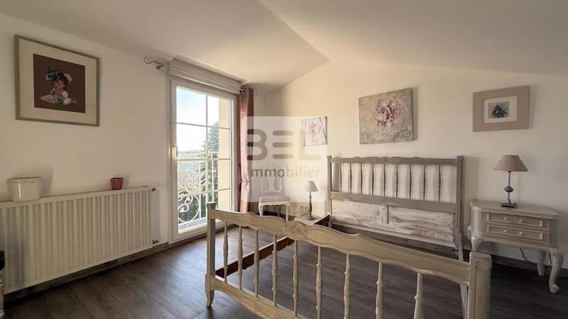 Villa - 171 m² - 6 pièces