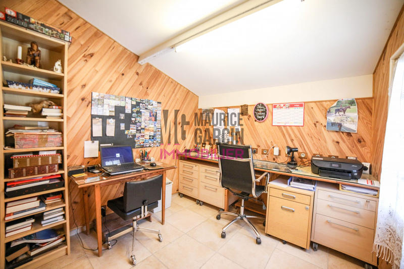 Maison - 170 m² - 13 pièces