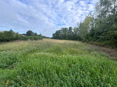 Terrain constructible - 1 760 m²