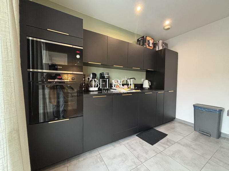 Appartement - 81 m² - 3 pièces