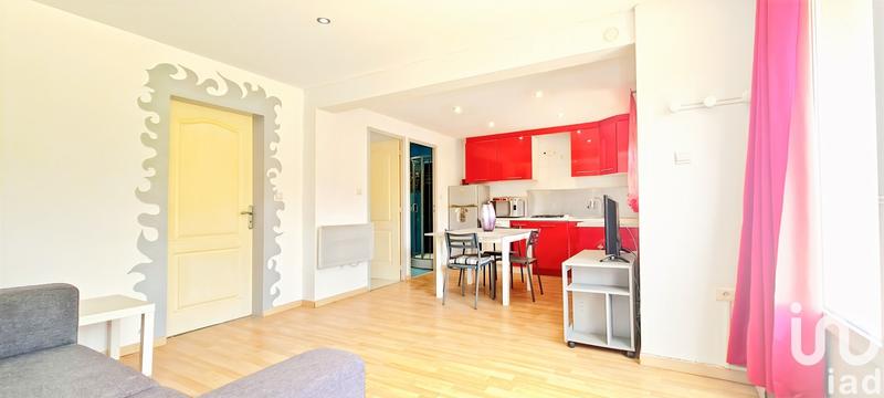 Maison - 206 m² - 8 pièces