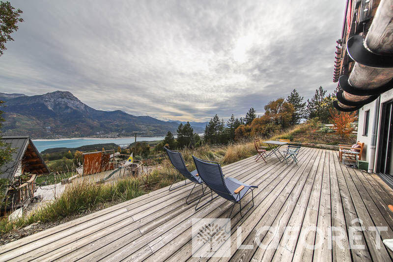 Maison - 180 m² - 4 pièces