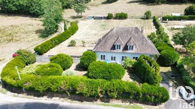 Maison - 147 m² - 6 pièces