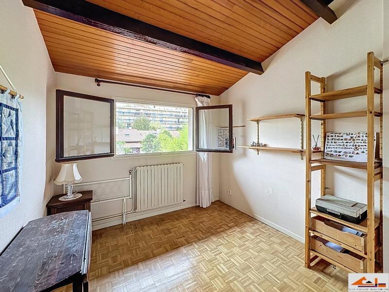 Villa - 179 m² - 6 pièces