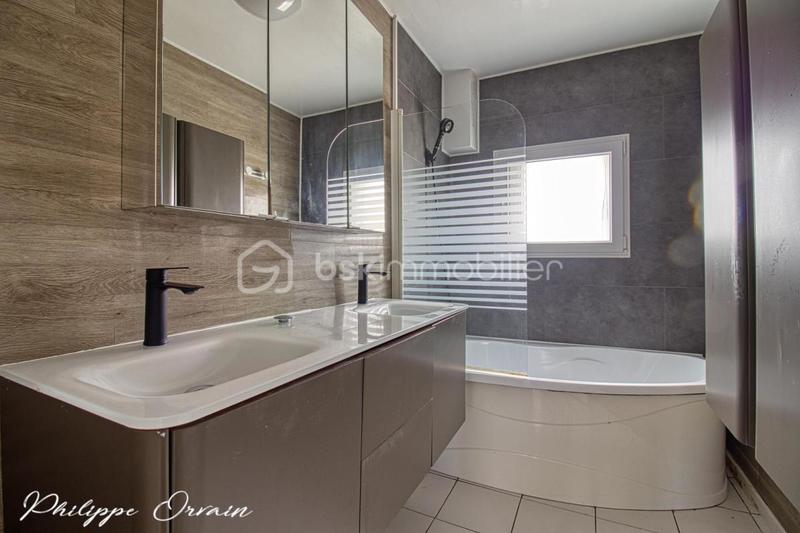 Pavillon - 94 m² - 6 pièces