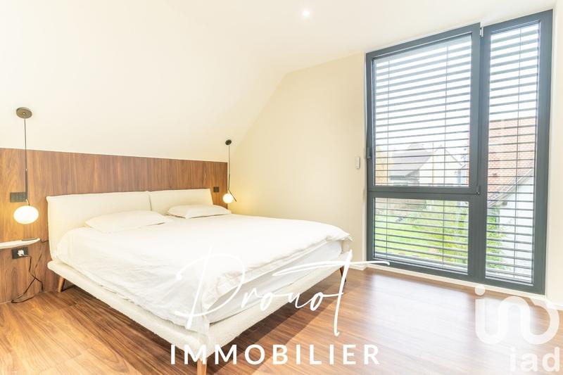 Maison - 226 m² - 8 pièces