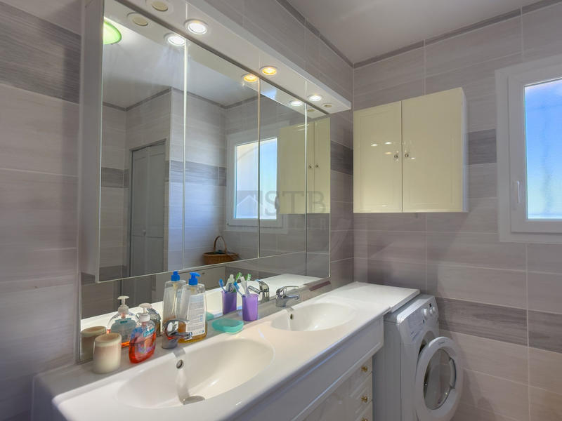 Villa - 123 m² - 6 pièces