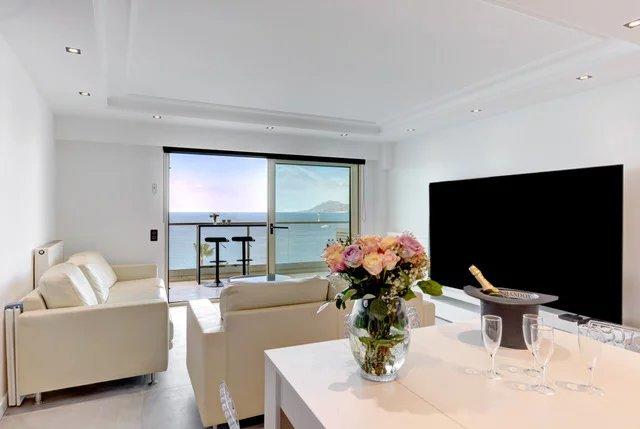 Appartement - 100 m² - 4 pièces