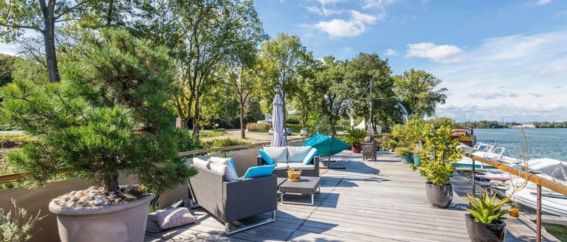 Maison - 200 m² - 8 pièces