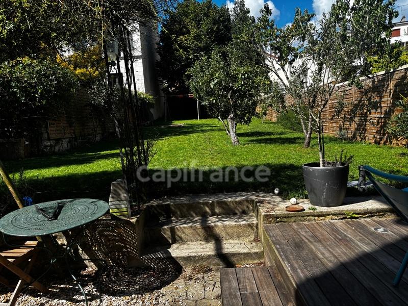 Maison - 192 m² - 9 pièces