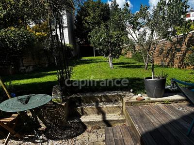 Maison - 192 m² - 9 pièces