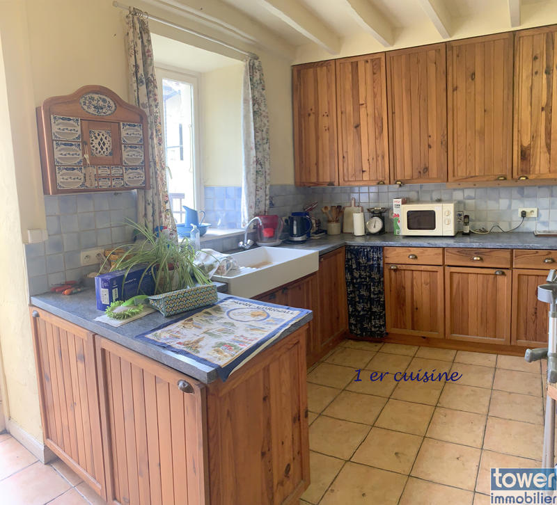 Maison - 200 m² - 10 pièces