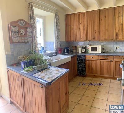 Maison - 200 m² - 10 pièces