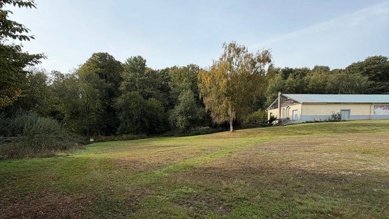 Local commercial - 470 m² - 3 pièces