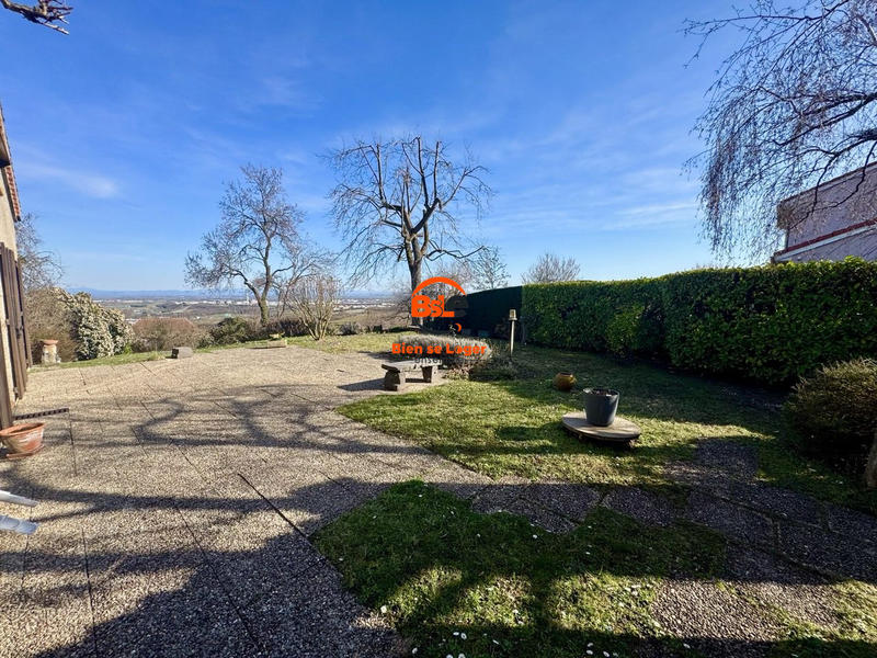 Maison - 180 m² - 7 pièces