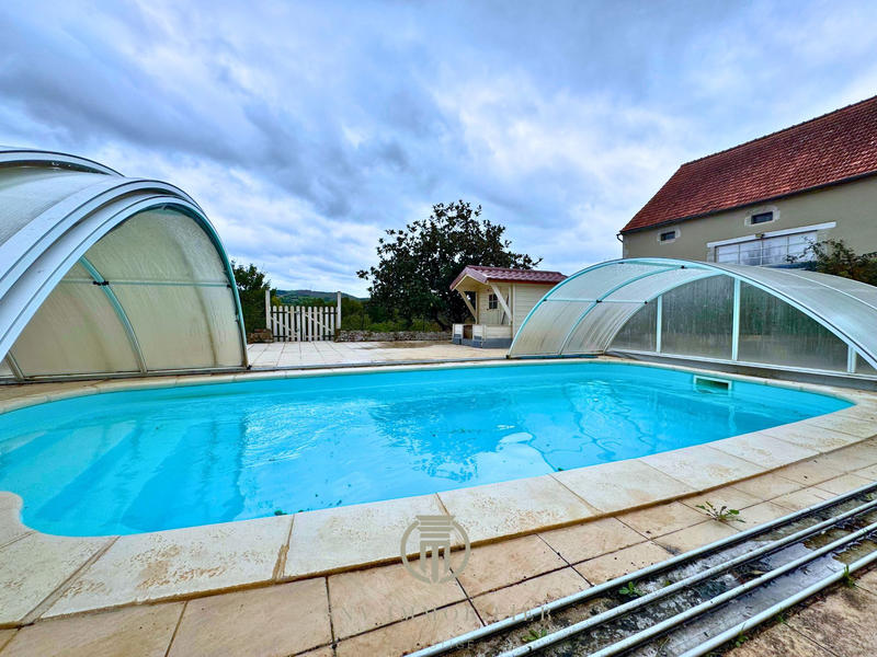 Maison - 191 m² - 7 pièces