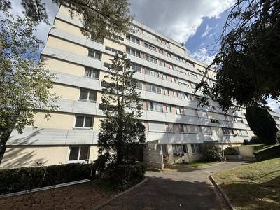 Appartement - 77 m² - 3 pièces