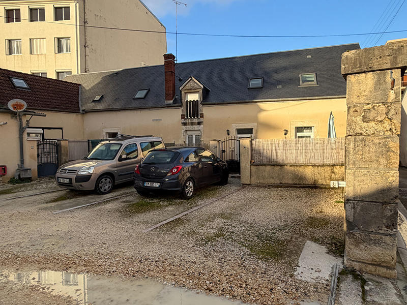 Immeuble - 9 pièces