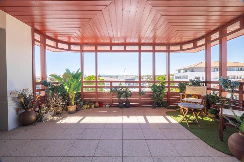 Appartement - 88 m² - 4 pièces