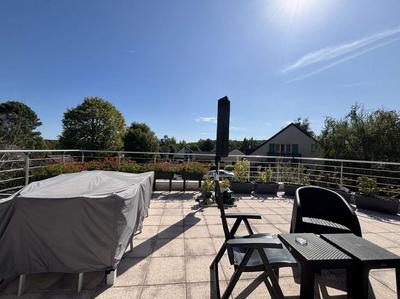 Maison - 210 m² - 7 pièces