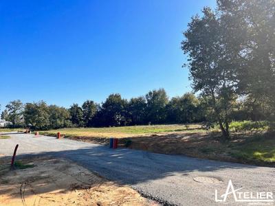 Terrain constructible - 2 156 m²