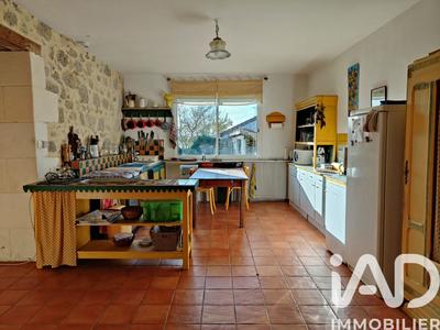 Maison - 225 m² - 6 pièces