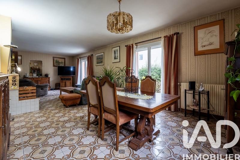 Maison - 258 m² - 10 pièces