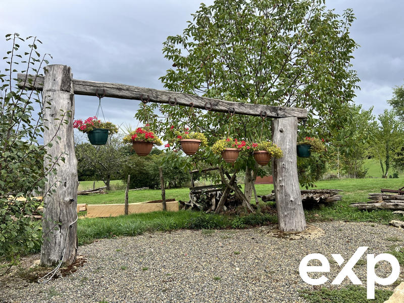 Maison - 375 m² - 17 pièces