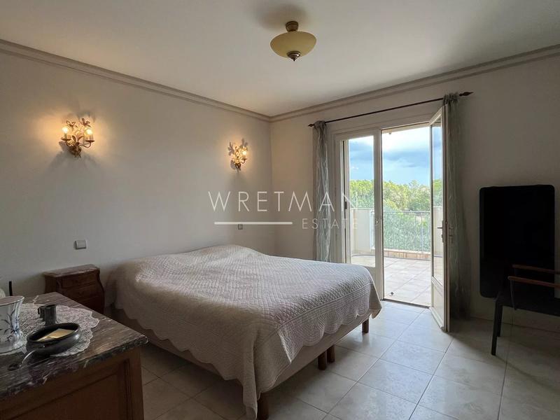 Villa - 200 m² - 5 pièces