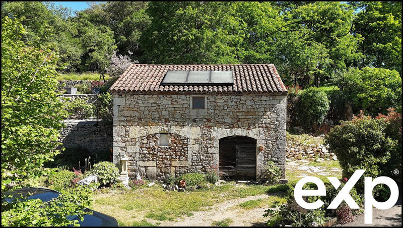 Maison traditionnelle - 157 m² - 6 pièces