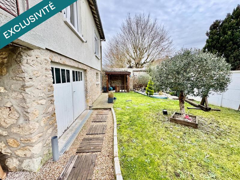 Maison - 95 m² - 5 pièces