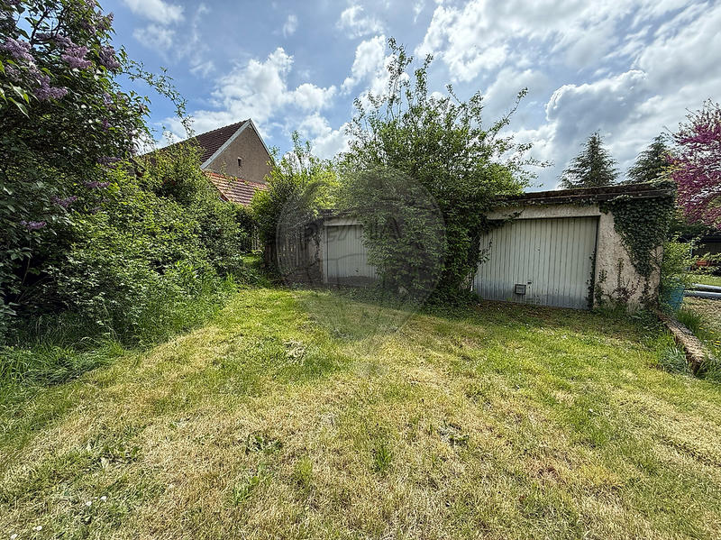 Maison - 180 m² - 8 pièces